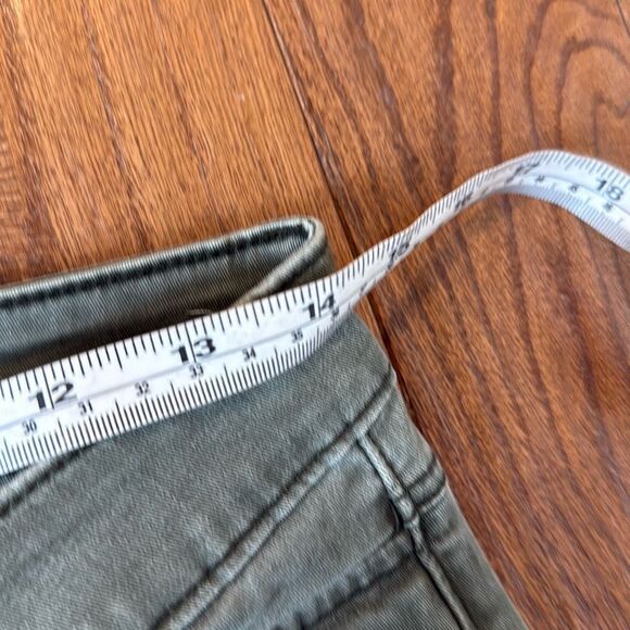 Abercrombie & Fitch olive mid rise seamed skinny pant size 28 - Picture 8 of 11